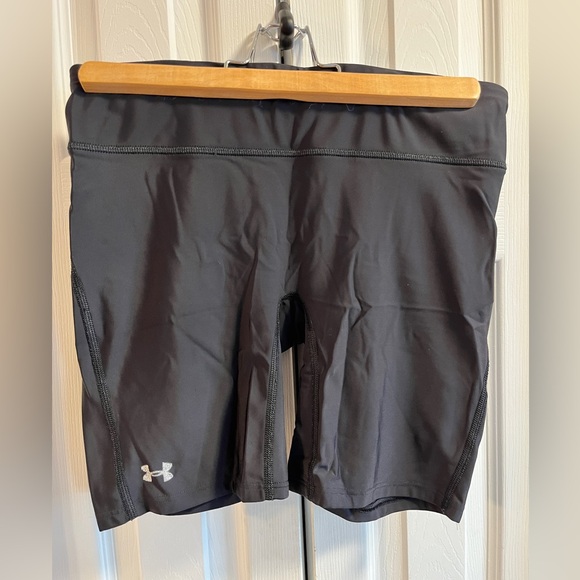 (2/$50) Under Armour Black Athletic Shorts - Picture 5 of 6